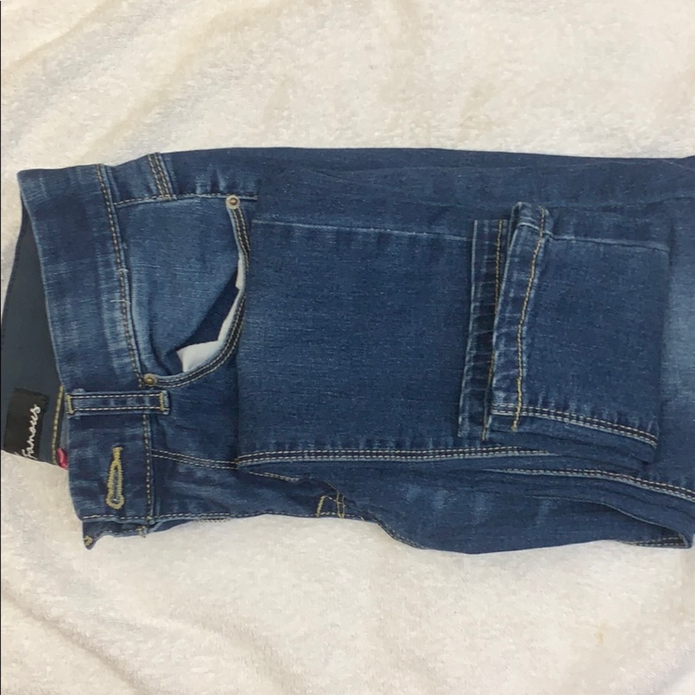 Size 3 Mid rise skinny jeans